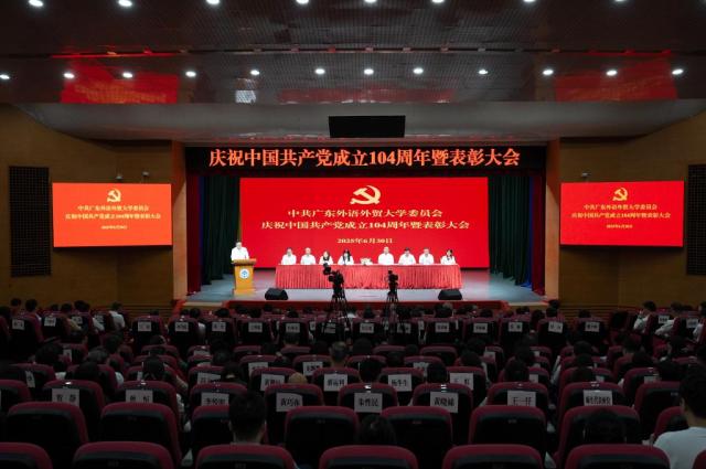 中国骨董　碧玉杯（貴石）中国国家主席贈答品 最高級 中国骨董 碧玉杯（貴石）中国国家主席贈答品 美術品 彫刻